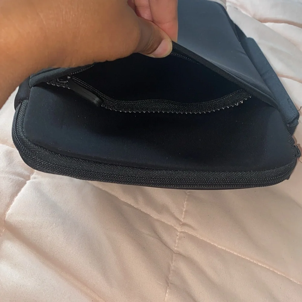Kensington Soft Carrying Case for Tablets